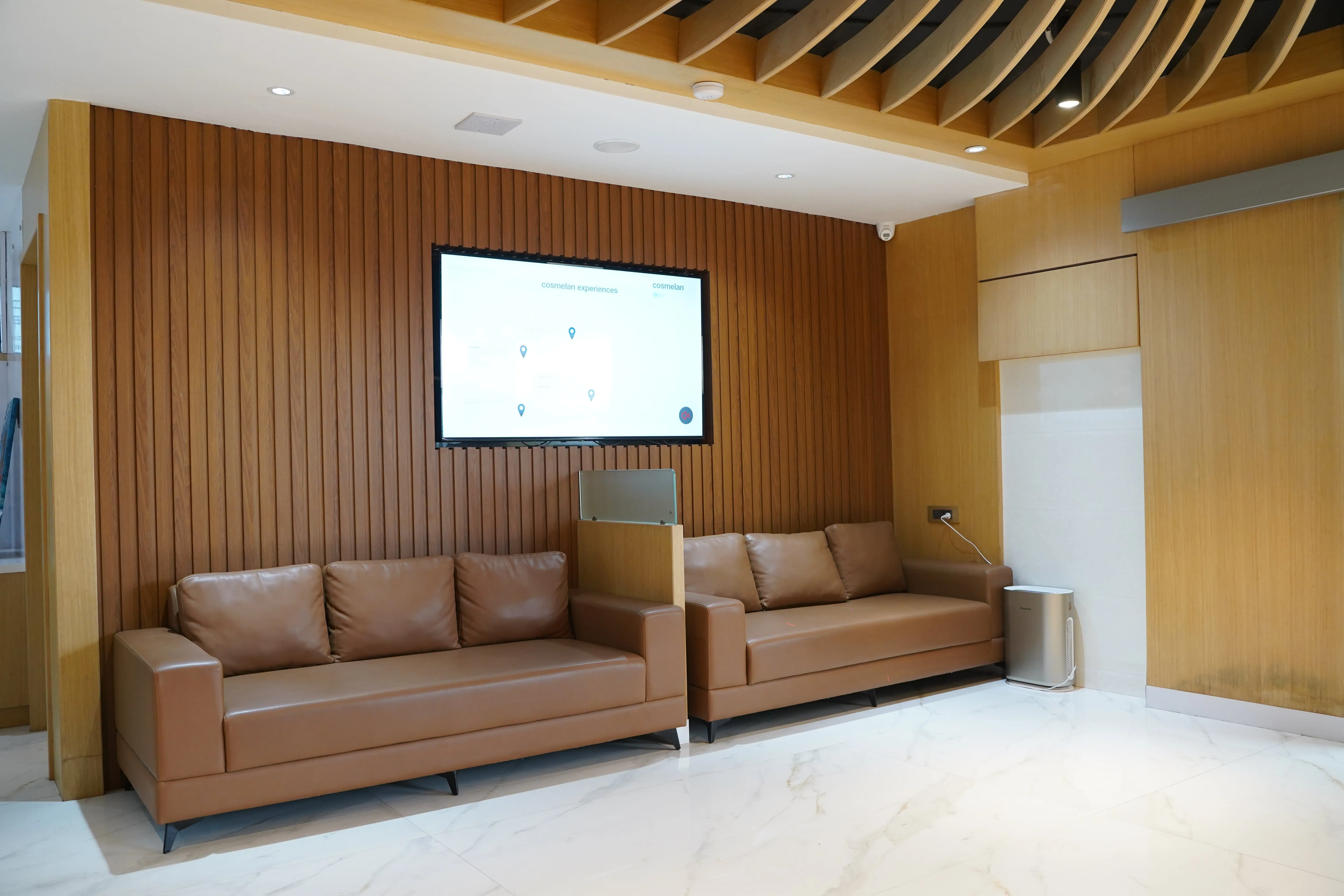 Waiting lounge area equipped with advanced air purifiers